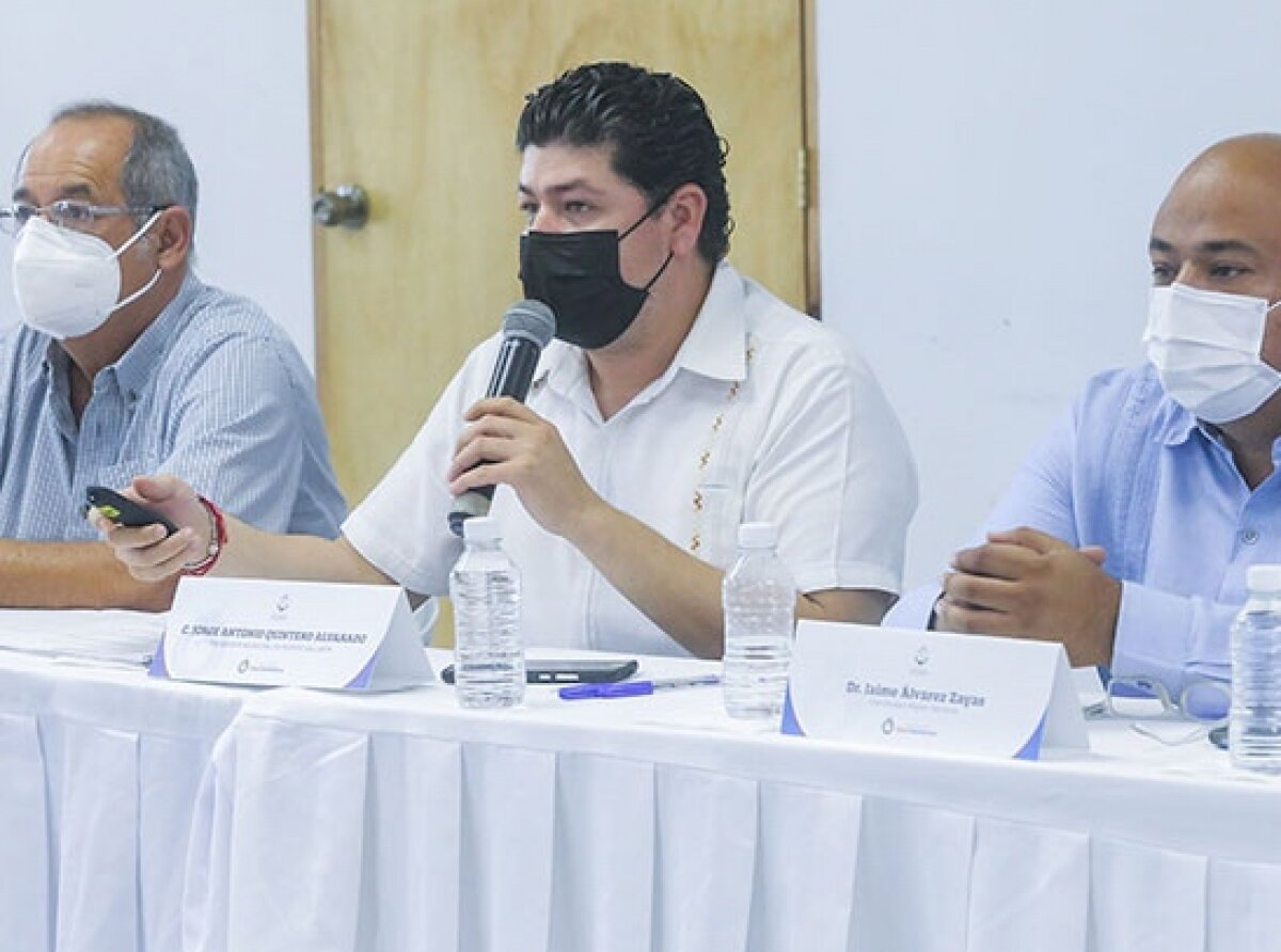 Mayor Alvarado Seeks More Flexible Restrictions for PV Bars and Nightclubs