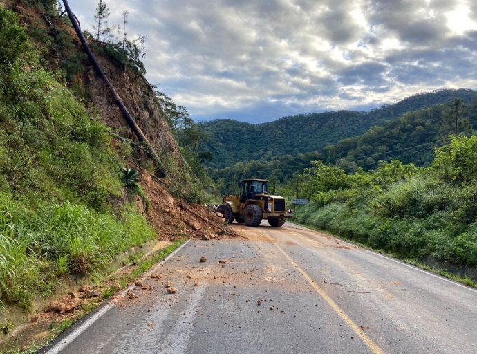 Work in Progress to Fully Reopen the Mascota-Puerto Vallarta Road