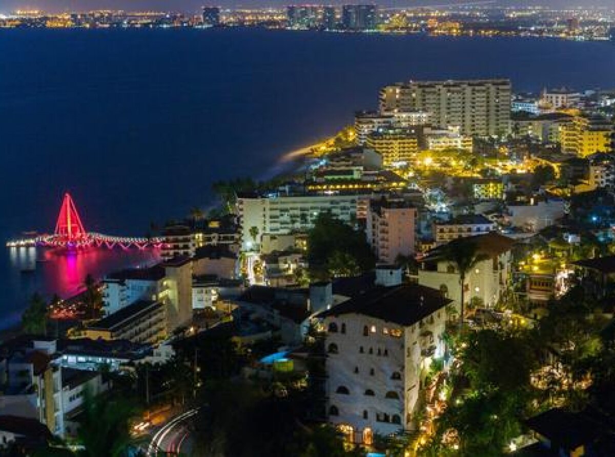 Come in to Puerto Vallarta for New Year's and the Beginning of 2022